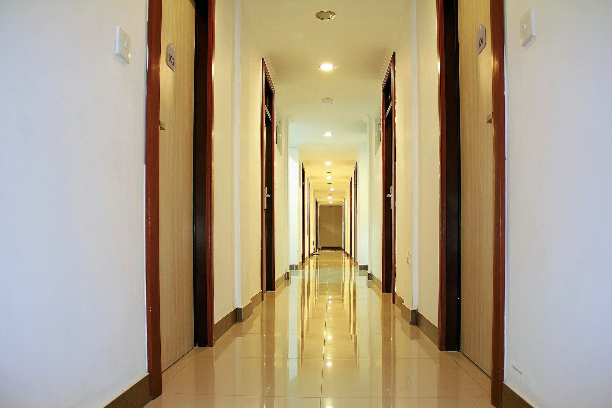 Zen Rooms Dumeling Bogor Exteriör bild