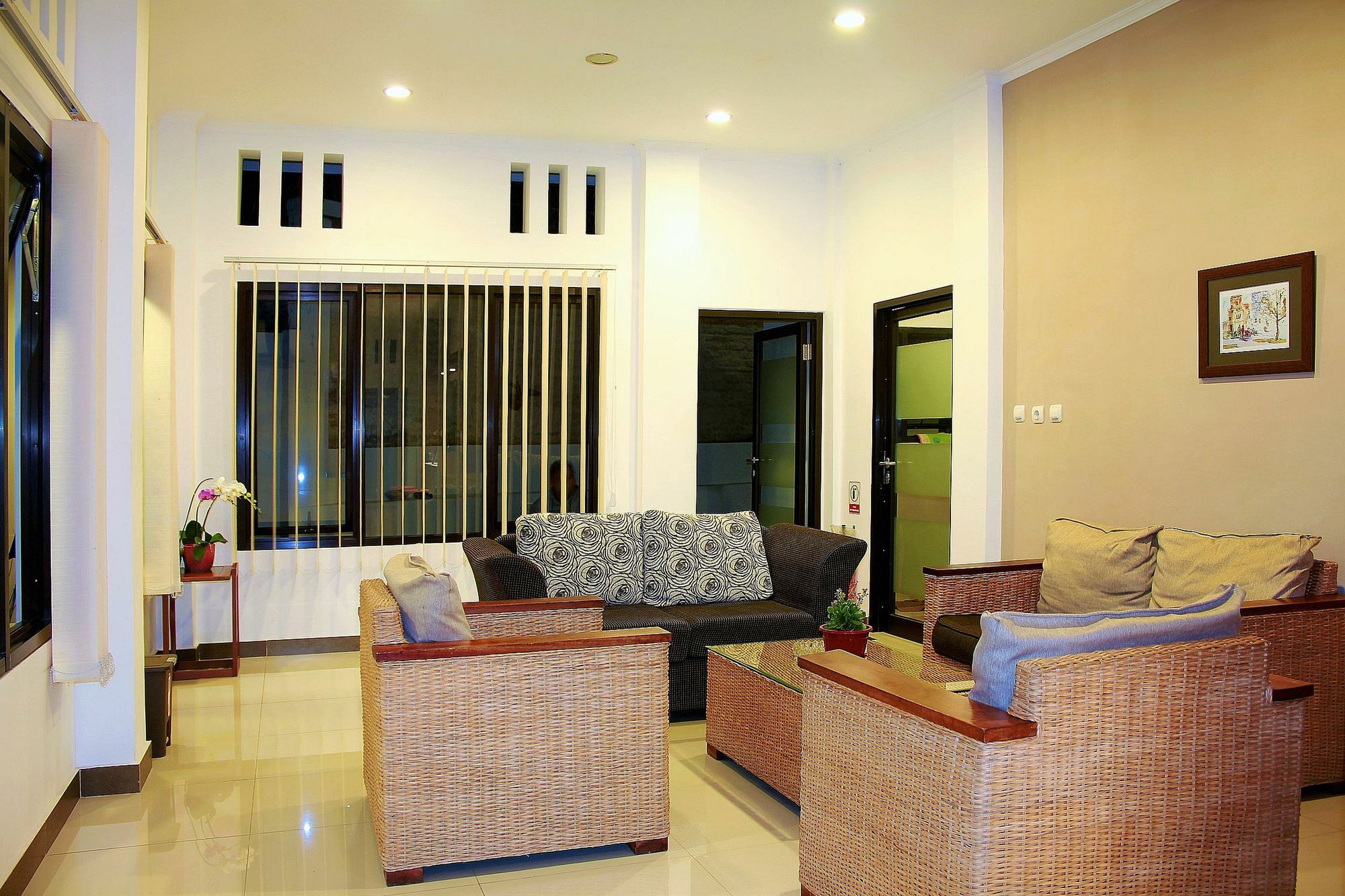 Zen Rooms Dumeling Bogor Exteriör bild